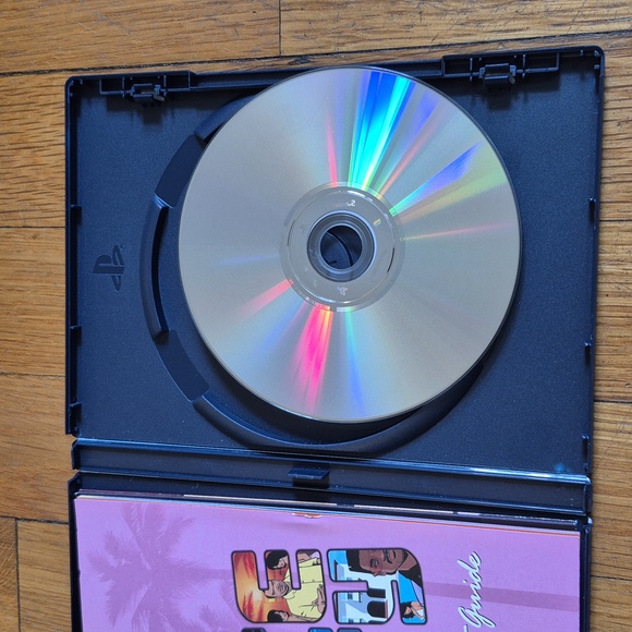 Playstation 2 Grand Theft Auto The Trilogy - Picture 6 of 8